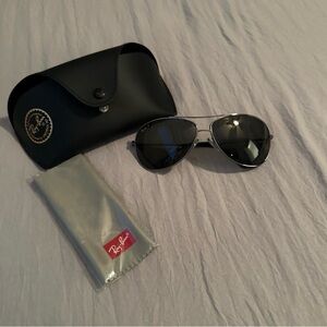 Ray-Ban Silver and Black Aviator Sunglasses